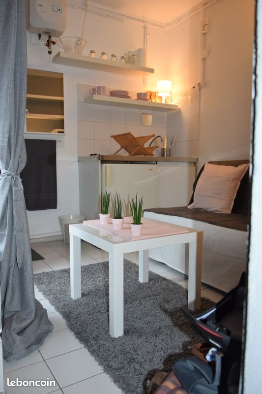 Appartement 1 pièce 9 m² · à Paris · 9 m² · 550 €/mois