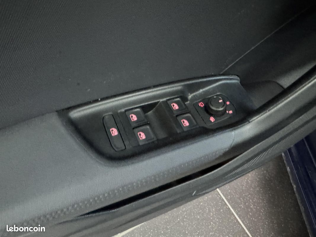 AUDI A1 Sportback 30 TFSI 110 ch S tronic 7 Advanced (image 16)