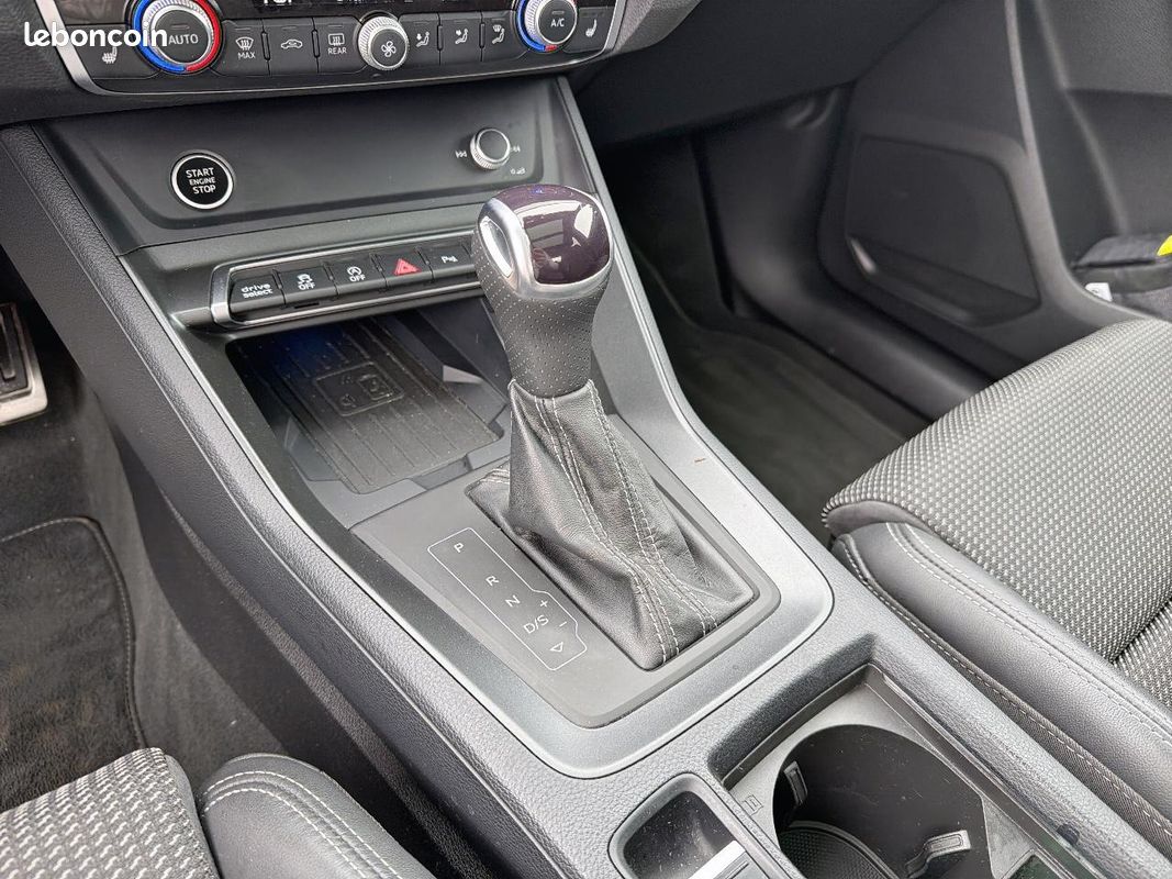 AUDI Q3 35 TDI 150 ch S tronic 7 S line (image 17)