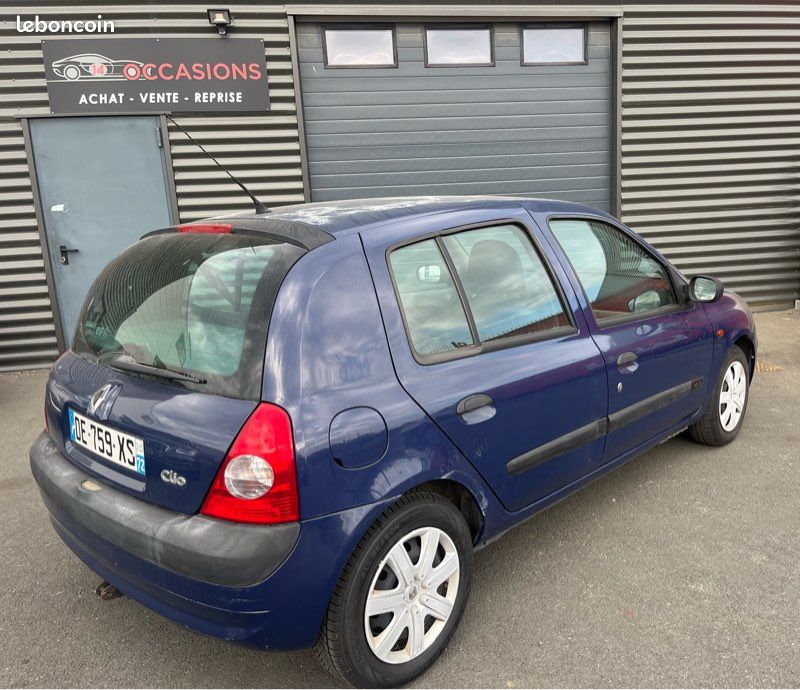 Renault clio 2 ( phase 2 ) 1.2 i 75 ch (image 2)