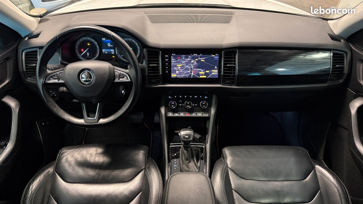 Skoda kodiaq 2.0 tdi 150 scr active 4x2 dsg bva + crochet d'attelage + camera 360 + 4 pneus (image 3)