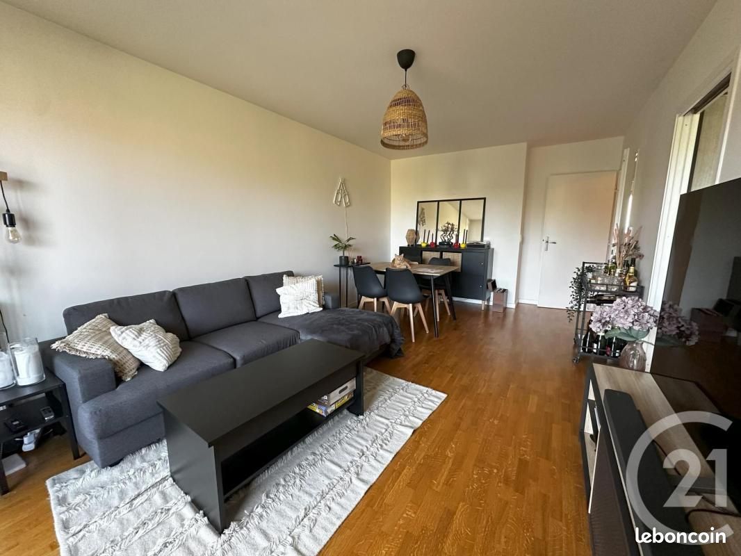 Appartement 3 pièces 65 m² · à Combs-la-Ville · 65 m² · 1 071 €/mois