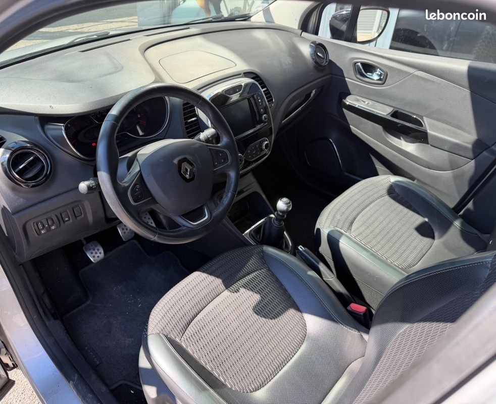 RENAULT CAPTUR 1.5 DCI 110CH INTENS ENTRETIEN À JOUr (image 23)