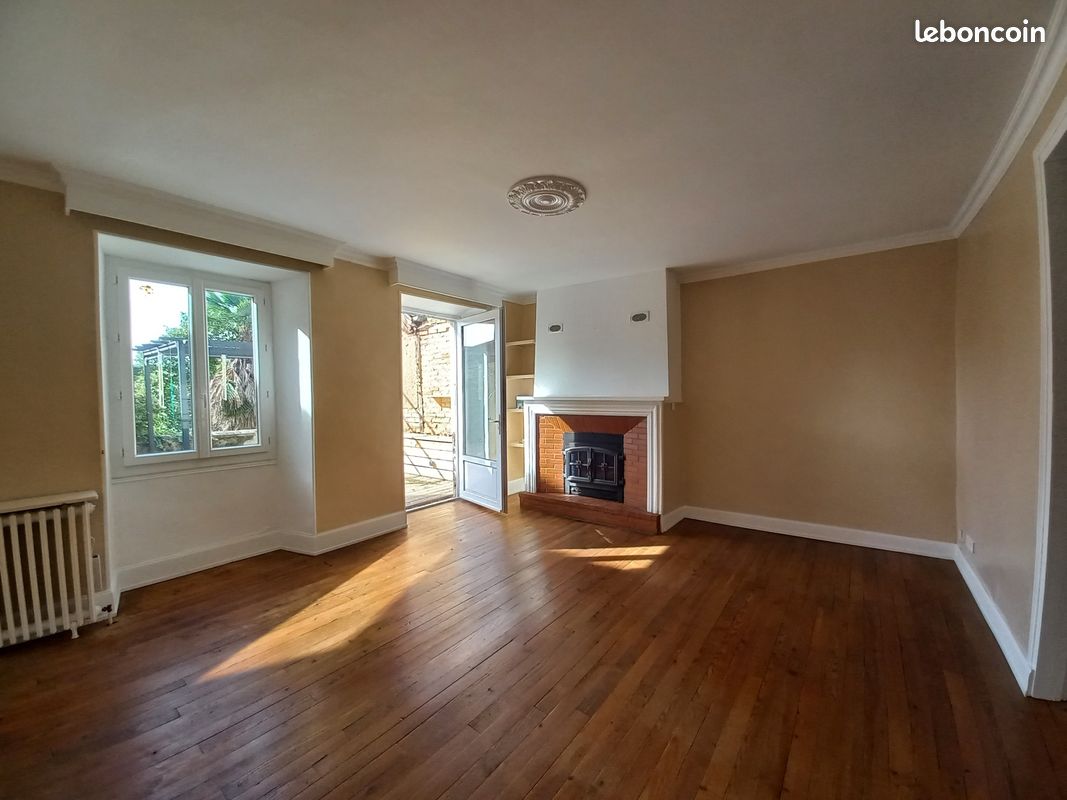 Maison 6 pièces 159 m² · à Mirande · 159 m² · 232 000 €
