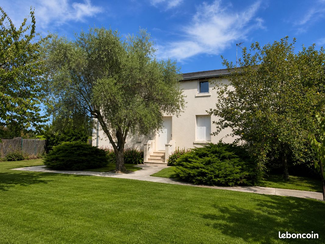 Maison 5 pièces 142 m² · à La Riche · 142 m² · 250 000 €