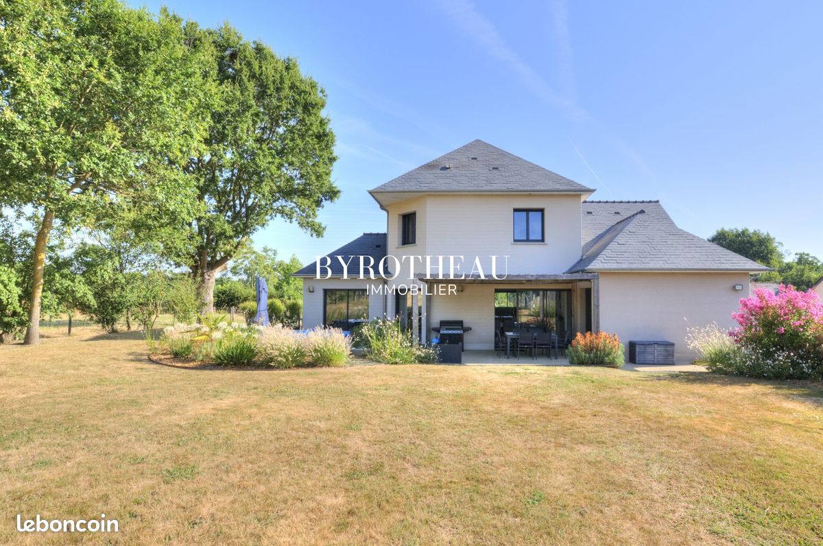 Maison 5 pièces 122 m² · à Les Hauts-d'Anjou · 122 m² · 270 000 €