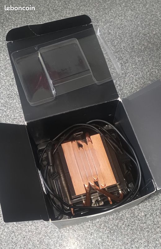 Refroidisseur de processeur AMD COOLER ref : 712-000075