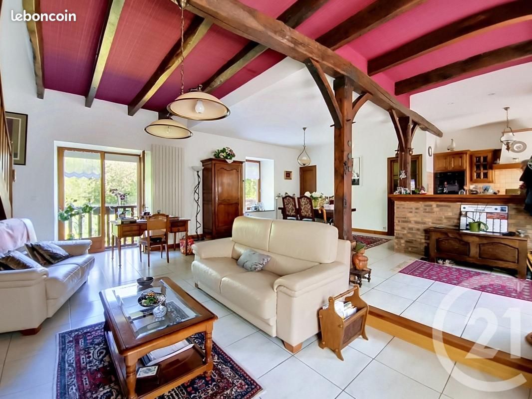 Maison 5 pièces 141 m² · à Châtelaudren-Plouagat · 141 m² · 280 000 €