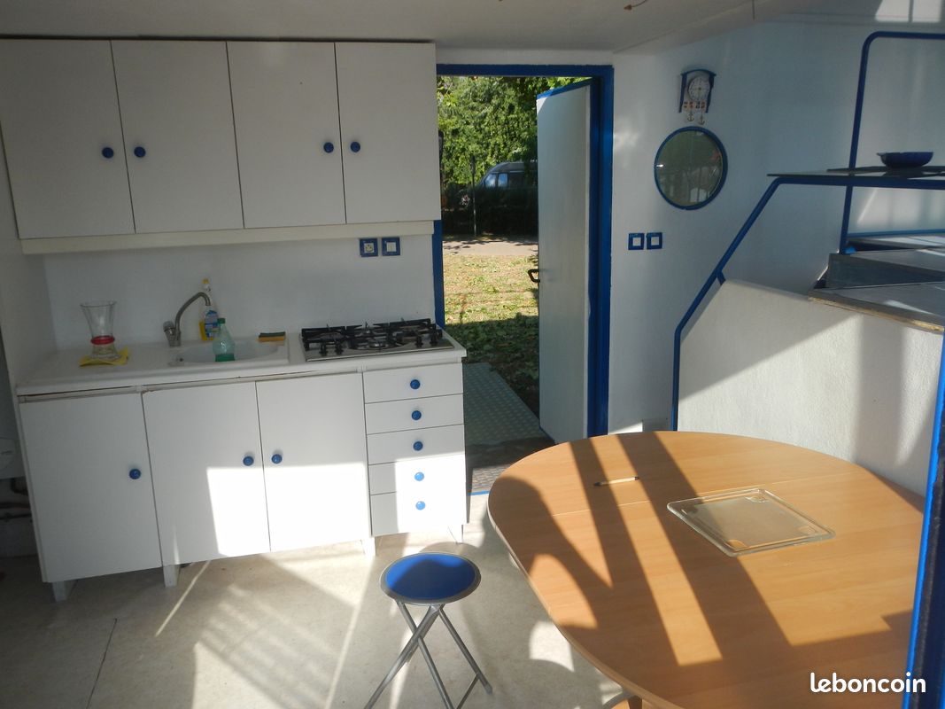 Maison flottante sur la seille (image 4)