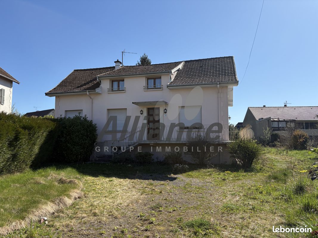 Maison 8 pièces 160 m² · à Luxeuil-les-Bains · 160 m² · 145 000 €