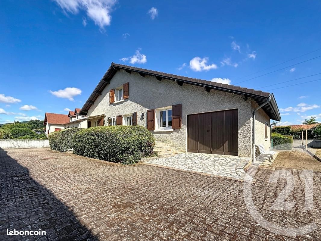 Maison 5 pièces 122 m² · à Mozac · 122 m² · 264 500 €
