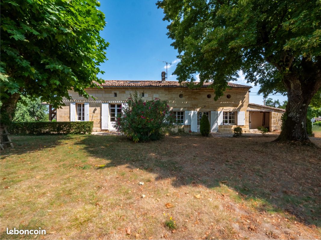 Maison 7 pièces 232 m² · à Néac · 232 m² · 680 000 €