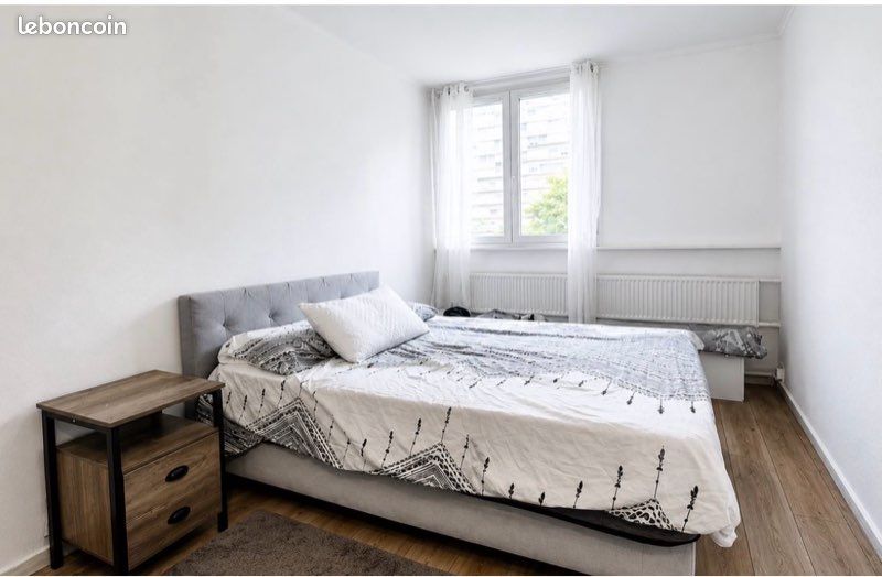 Appartement 4 pièces 65 m² · à Saint-Étienne · 65 m² · 60 000 €
