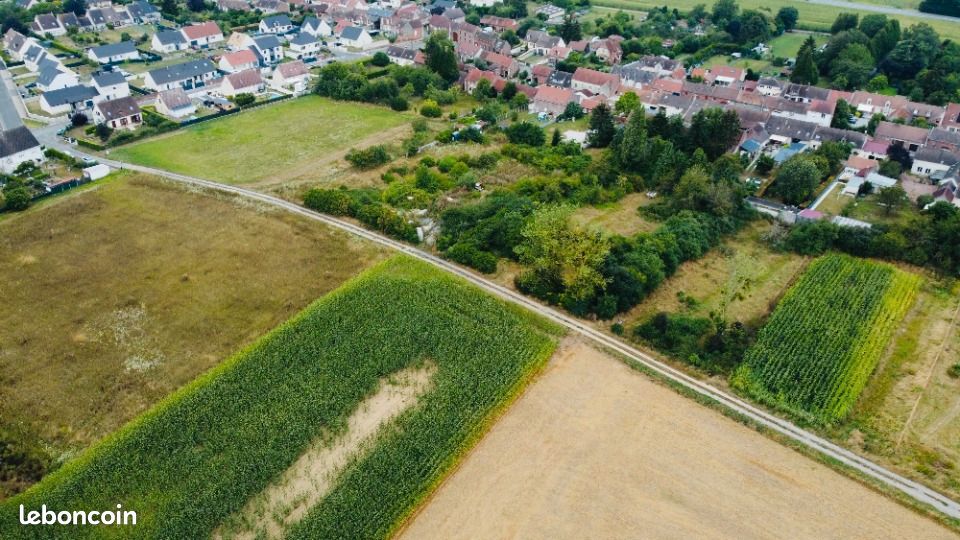 Terrain 692 m² · à Arsy · 92 900 €