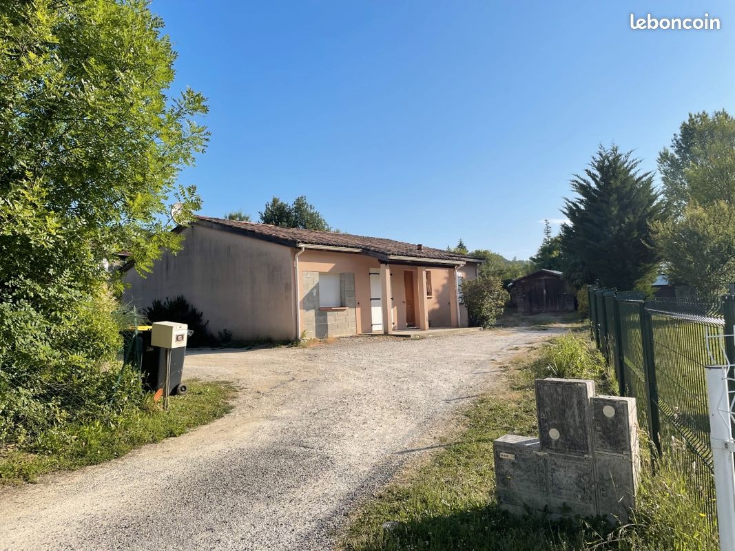Maison 5 pièces 90 m² · à Saint-Caprais-de-Lerm · 90 m² · 865 €