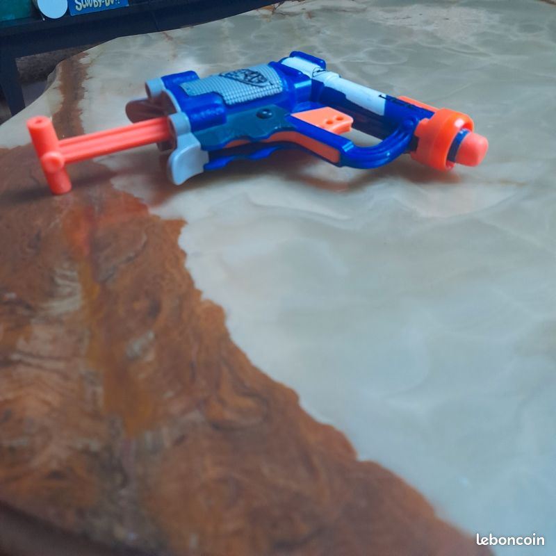 Pistolet de la marque Nerf (image 1)