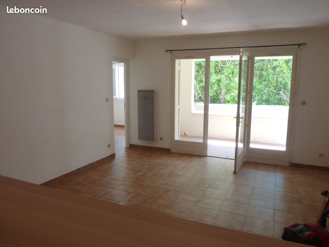 Parking 2 pièces 45 m² · à Aix-en-Provence · 45 m² · 930 €/mois
