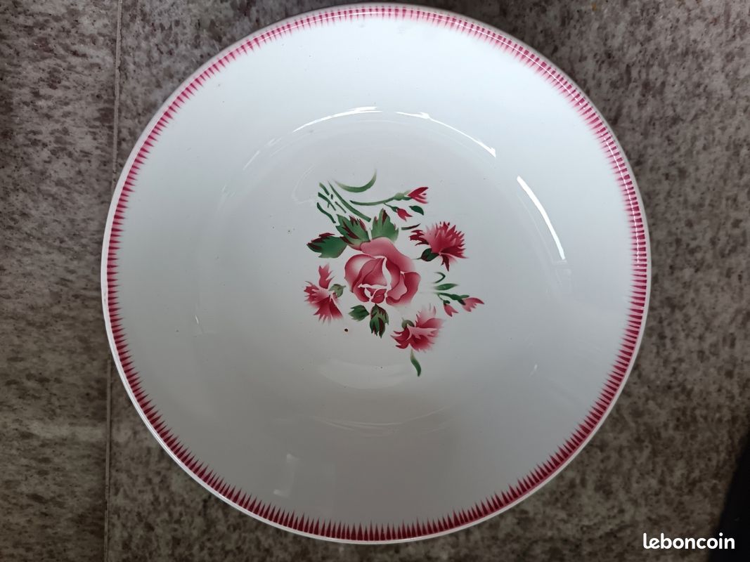 Lot d assiettes soupe sarguemines (image 1)