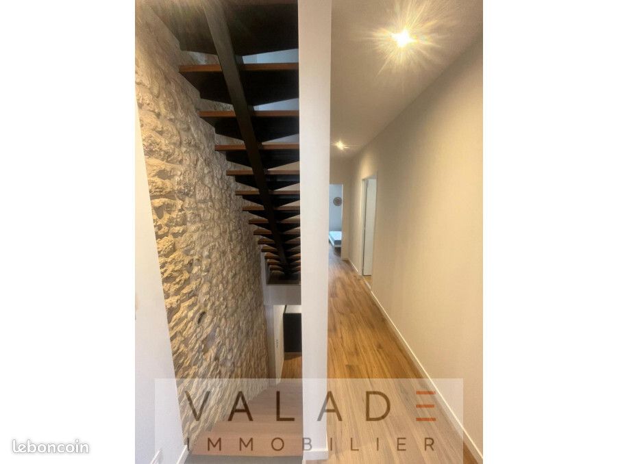 Maison 5 pièces 109 m² - Rochefort 17300 (image principale 3)