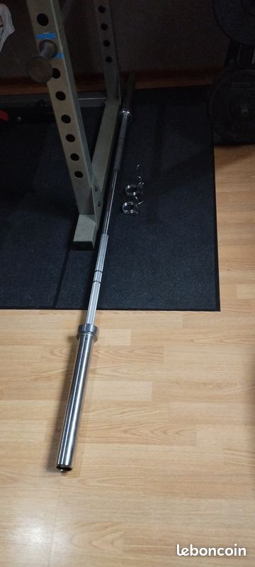 Barre olympique + poids (image 1)