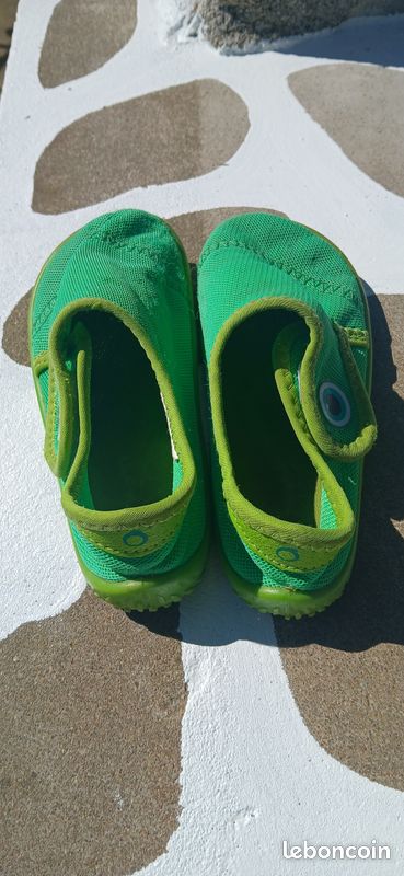 Chaussures aquatiques vertes du 27 (image 3)