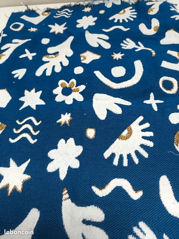 Tissu jacquard (image 1)