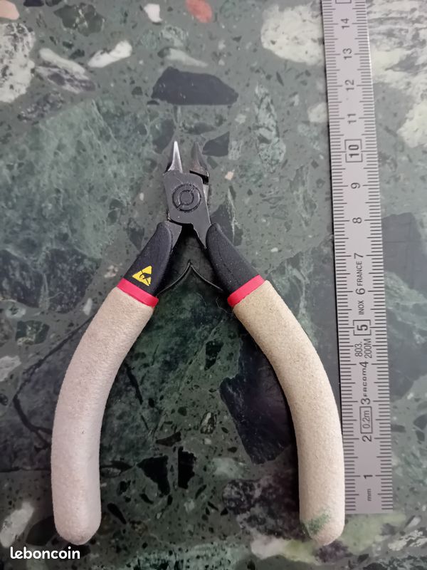 Pince de precision facom (image 1)