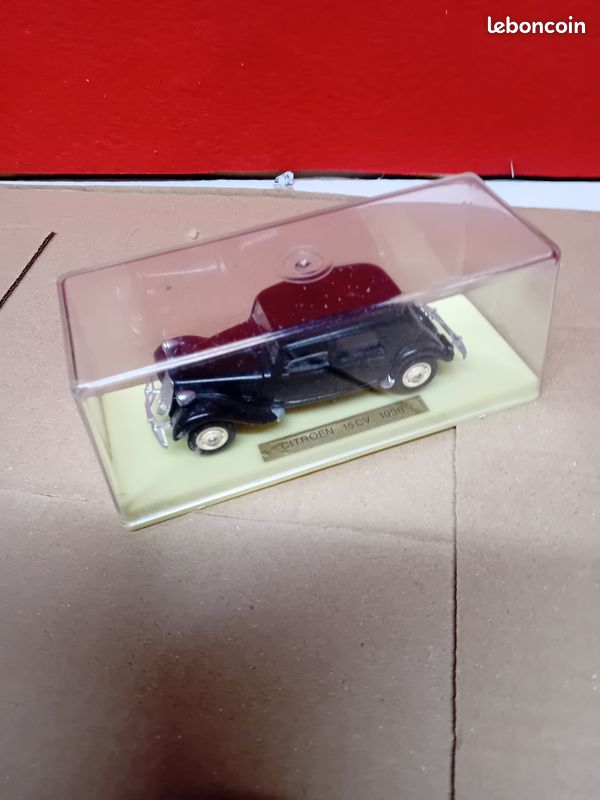 1/43 solido citroen traction avant 15/6 - Collection