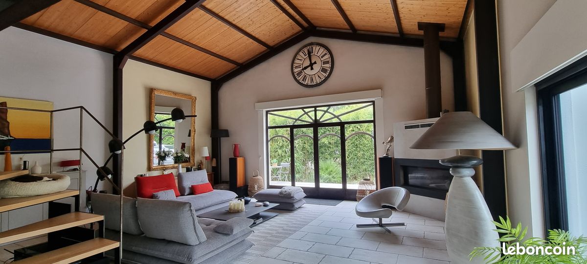 Villa familiale de 180 m2 entre Aix-en-Provence et Marseille au calme à la campagne (image 1)