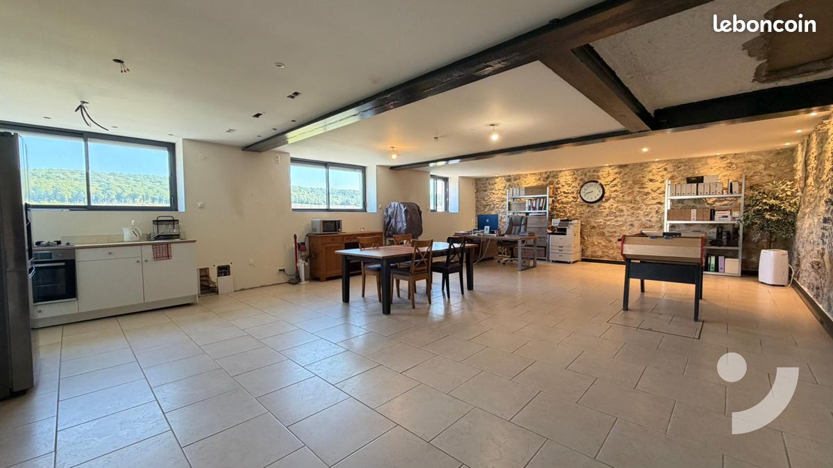 Maison 6 pièces 190 m² · à Saint-Martin-d'Ablois · 190 m² · 275 000 €
