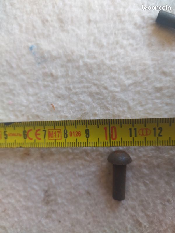 Rivet pour ancienne machine agricole (image 3)