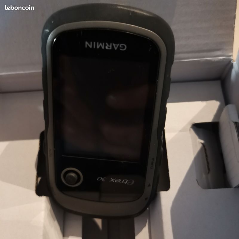 GPS Garmin ETrex 30 D'occasion - Complet En Boîte Avec Manuel Et Accessoires