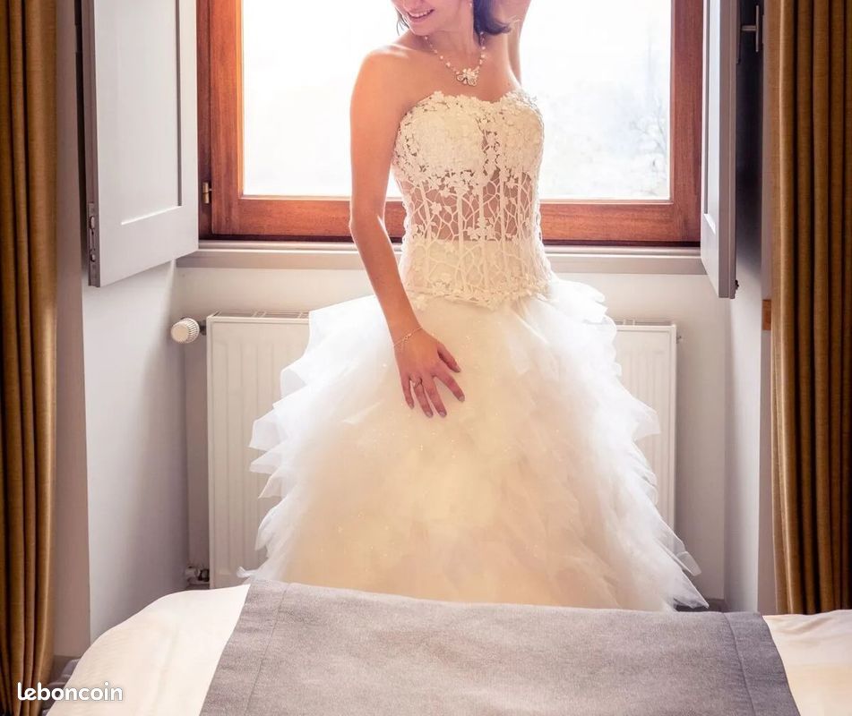 Dentelle Robe HervÃ© Mariage Robe De Mariée Neuve Hervé Mariage