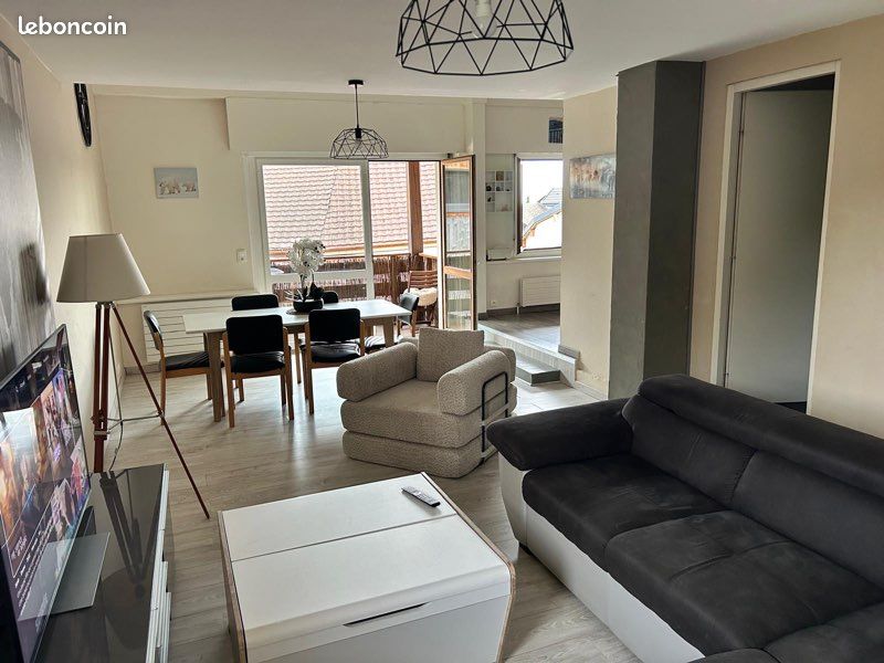 Appartement 3 pièces 83 m² · à Divonne-les-Bains · 83 m² · 2 300 €