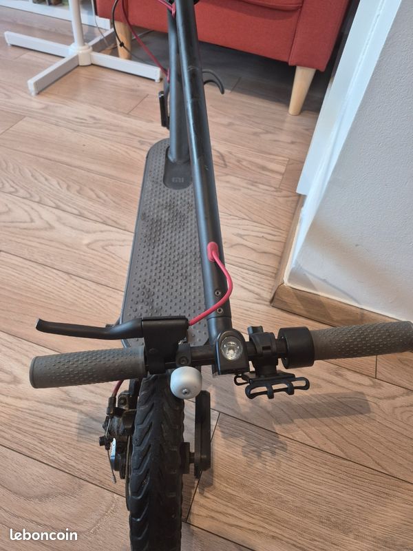 Trottinette électrique (image 3)