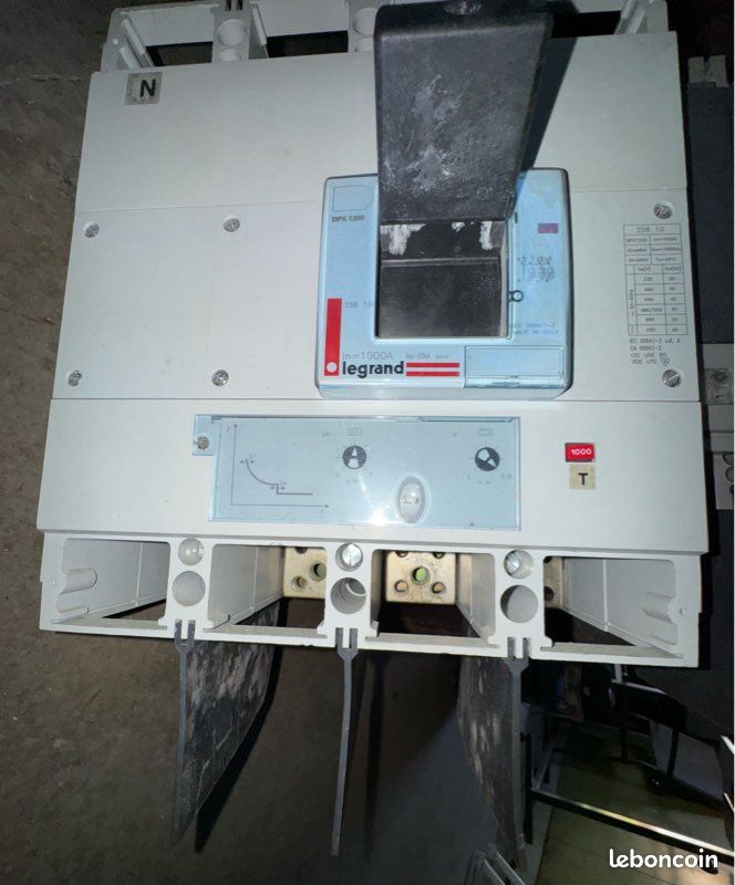 Disjoncteur/ interrupteur industriel de puissance Legrand DPX 1250. 1000 A (image 4)