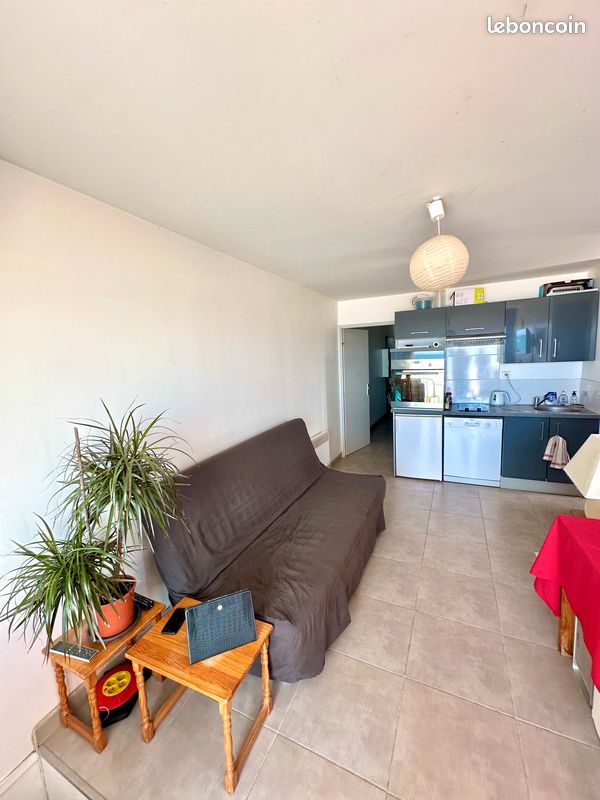 Vente Studio-double Cabine sur la plage + parking (image 2)
