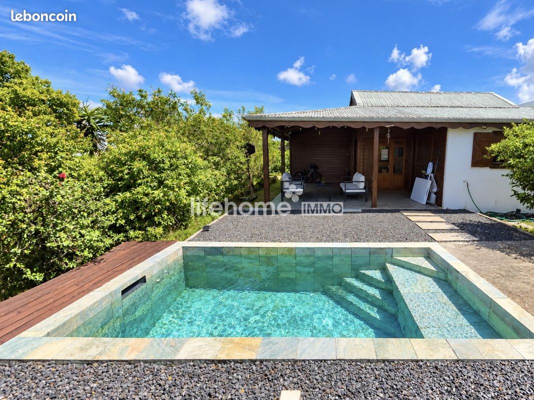 Maison 4 pièces 78 m² · à Lamentin · 78 m² · 380 000 €