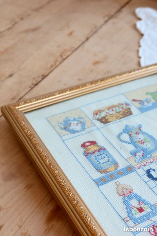 Cadre ancien doré avec canevas petit déjeuner – Broderie vintage cuisine – Décoration murale rétro (image 5)