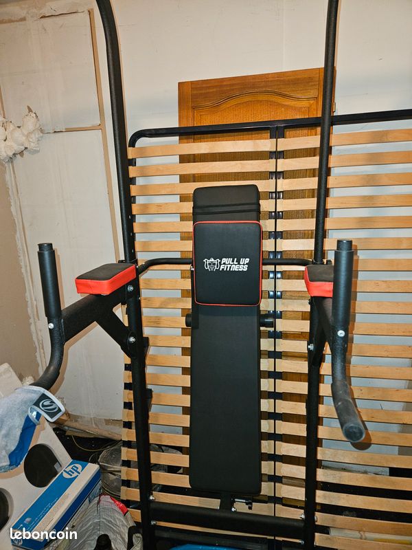 Pull Up Fitness - Barre de Traction avec Chaise Romaine et Banc Musculation, Noir/Rouge (image 9)