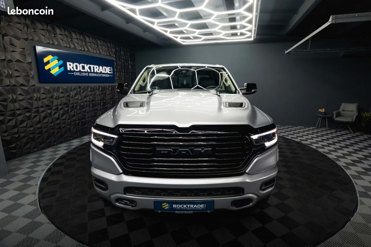 Dodge RAM 1500 Laramie Night Edition 5.7 V8 HEMI GPL 401 ch 4x4 – Offroad – BRC (image 28)