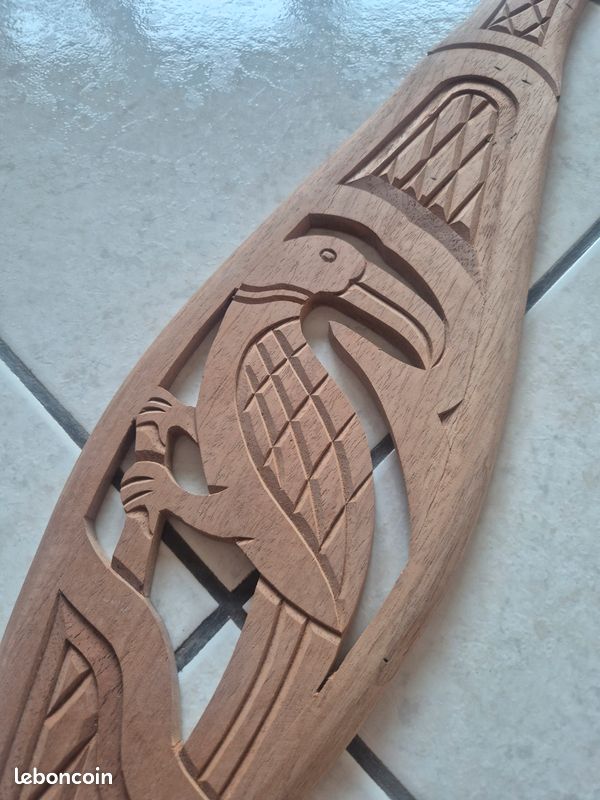 Pagaie décorative amérindienne en bois (image 2)
