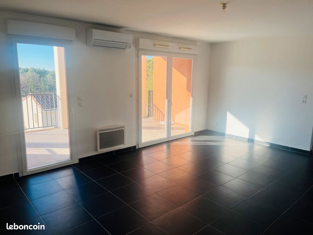 Appartement 3 pièces 66 m² · à Châteauneuf-le-Rouge · 66 m² · 329 000 €