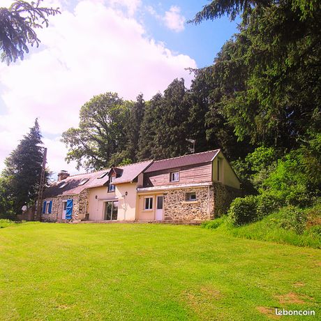 Maison forestière isolée