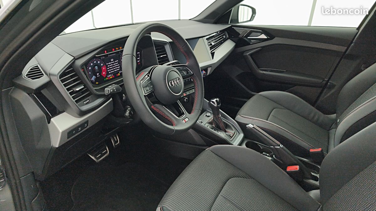 AUDI A1 Sportback 35 TFSI 150 ch S tronic 7 S Line (image 9)