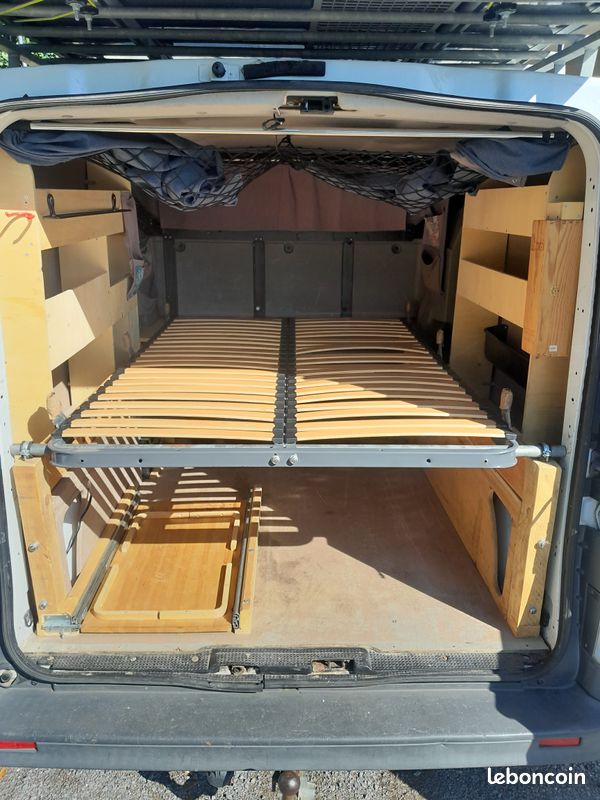 Renault Trafic Aménagé 6 places 6 Couchages (image 15)