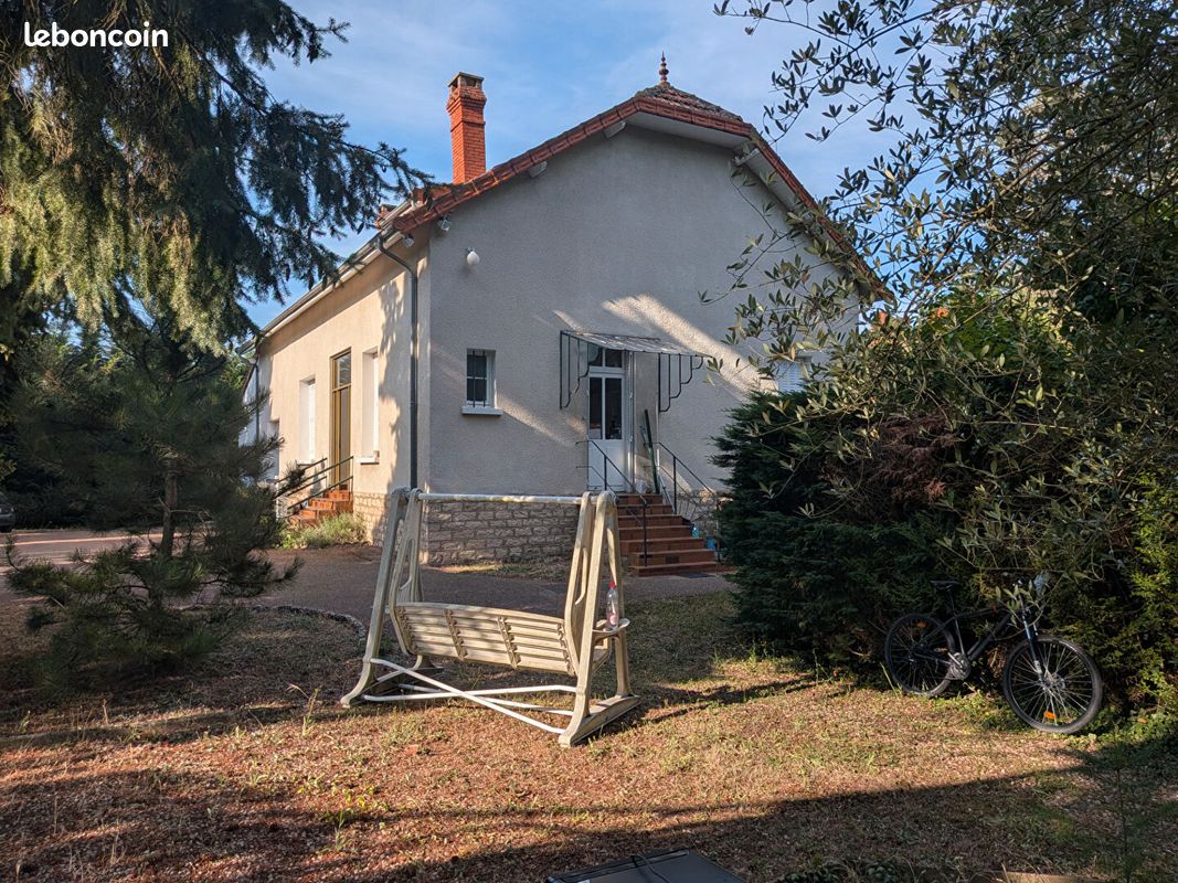 Maison 4 pièces 126 m² · à Sennecey-le-Grand · 126 m² · 180 000 €