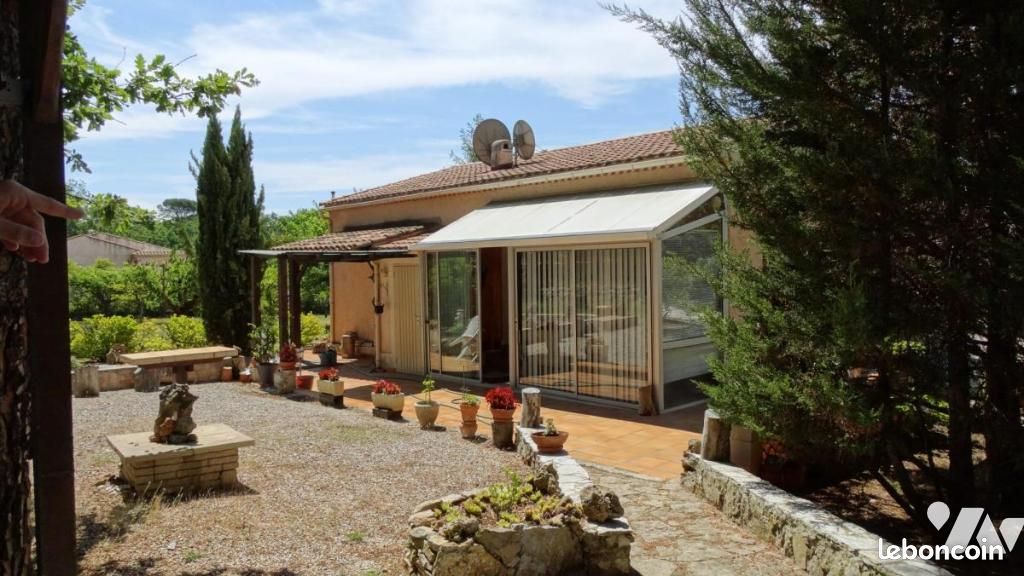 Maison 3 pièces 89 m² · à Saint-Maximin-la-Sainte-Baume · 89 m² · 365 000 €