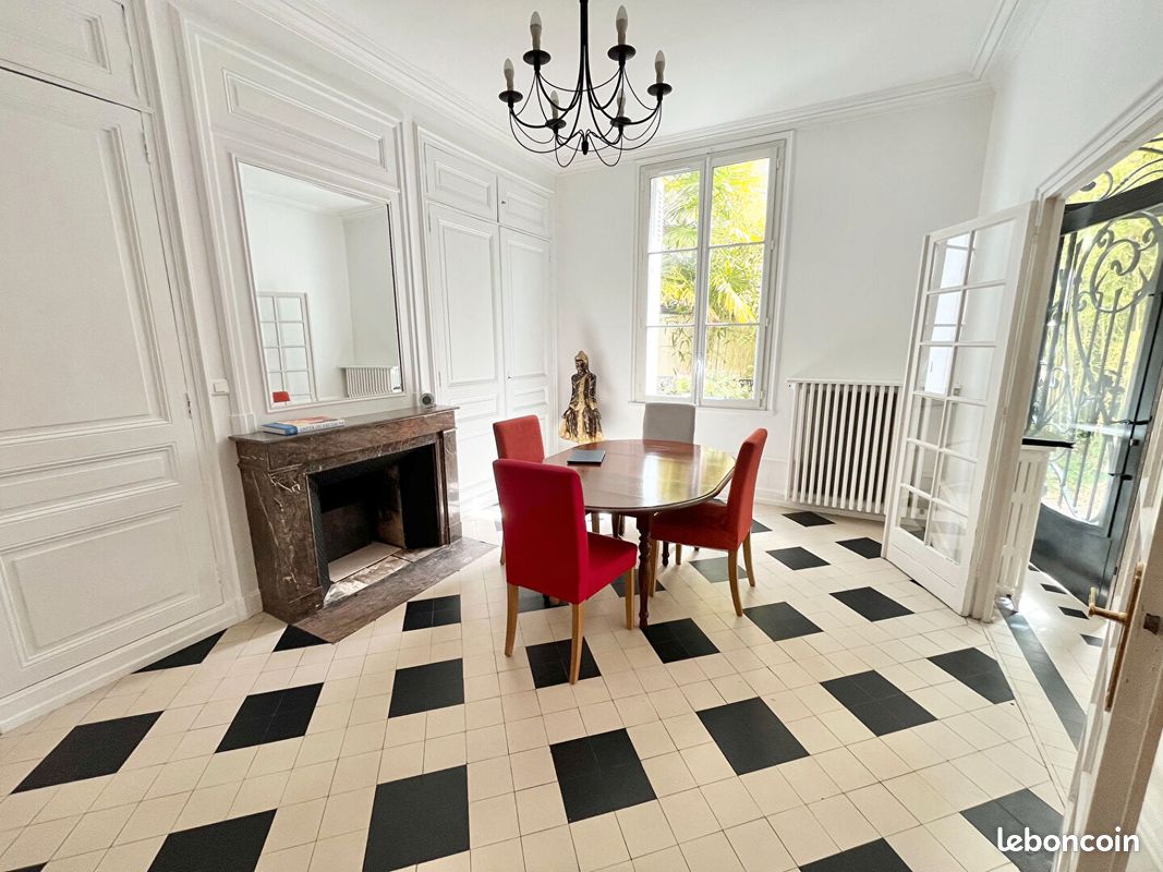 Maison 9 pièces 230 m² · à Saint-Cyr-sur-Loire · 230 m² · 950 000 €