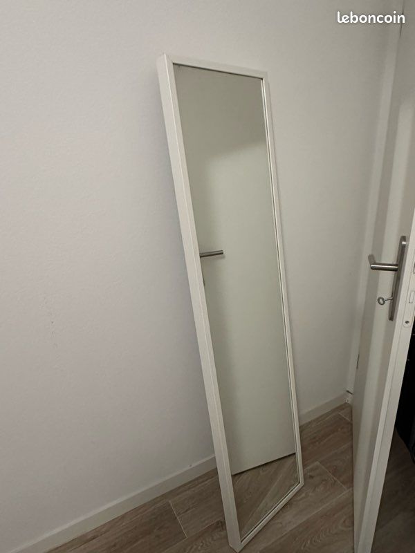 Miroir mural / sur pied 160 × 40 cm – Cadre blanc (image 1)